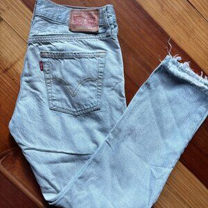 Levi's 501 - Light Wash Jeans